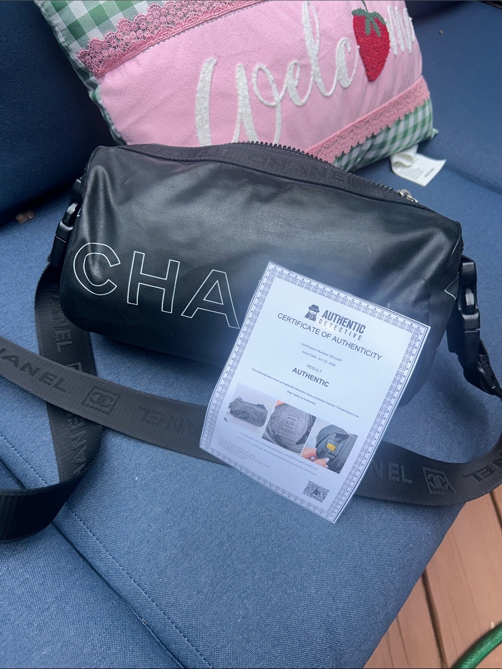 Chanel vintage barrel crossbody 🥳🥳❌❌